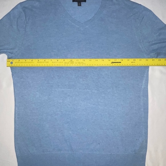 Banana Republic Light Blue Long Sleeve V-Neck Sweater, Luxe Collection, Size M - Picture 8 of 10